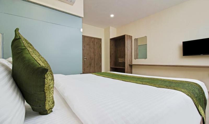 Ocean Suites Hotel Мумбаї Екстер'єр фото