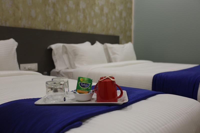 Ocean Suites Hotel Мумбаї Екстер'єр фото